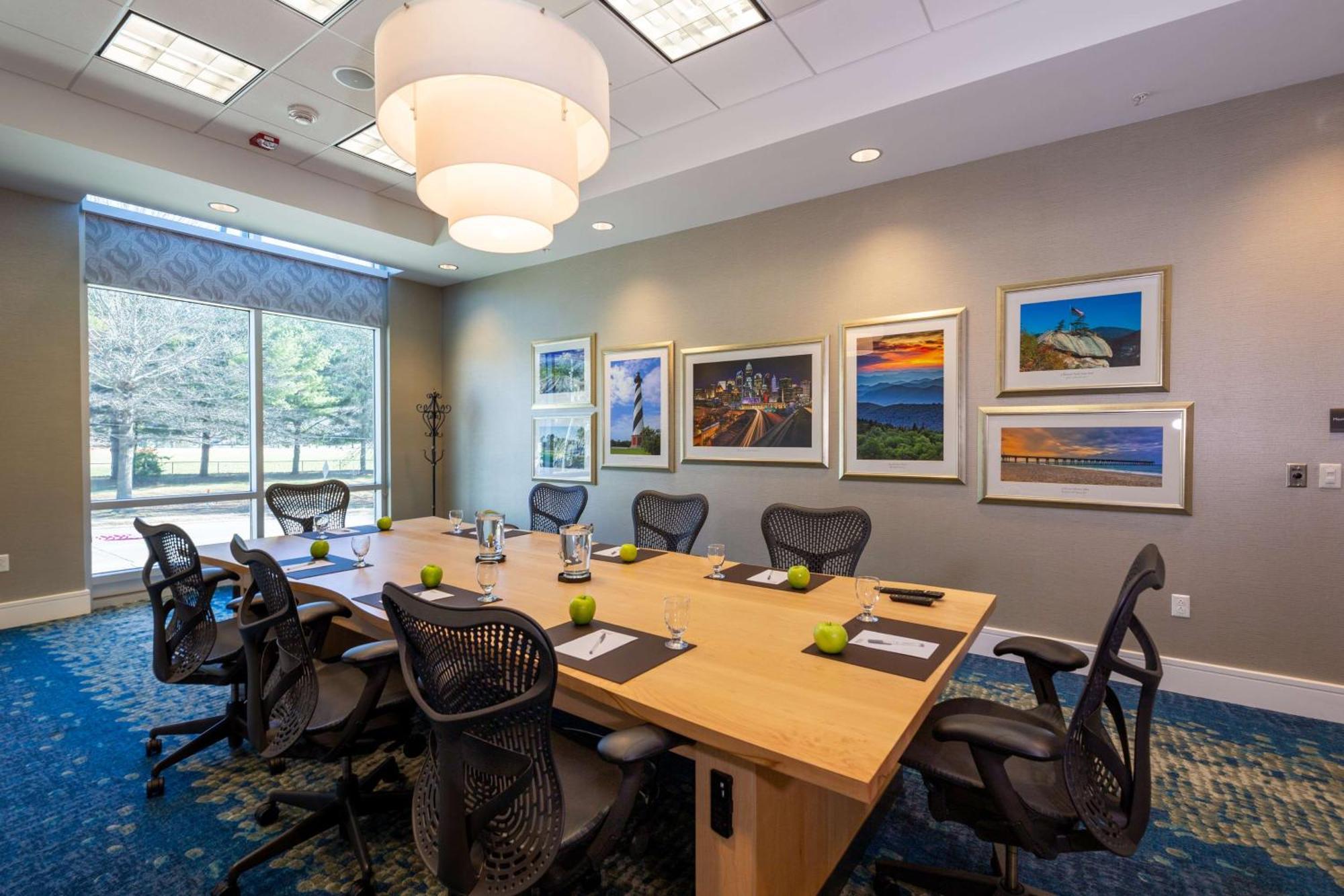 Hilton Garden Inn Asheville Downtown Exterior foto